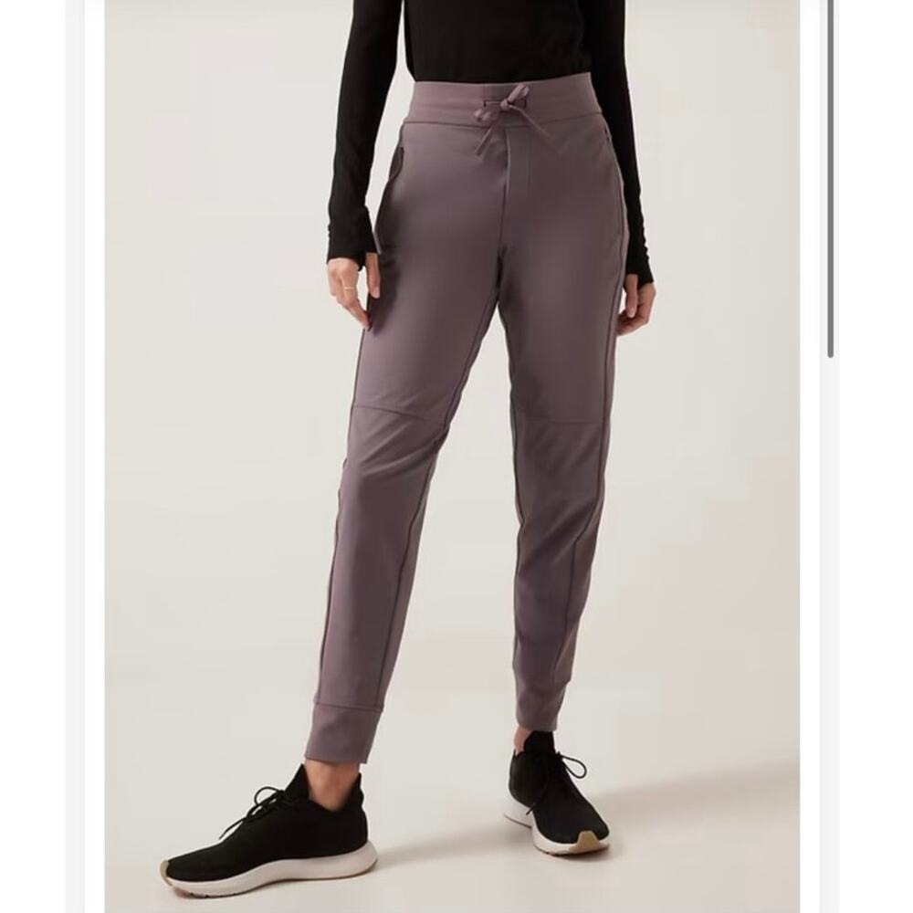 Athleta Joggers Womens Size 12 Headlands Hybrid Mid Rise Trek Purple Gray Hiking